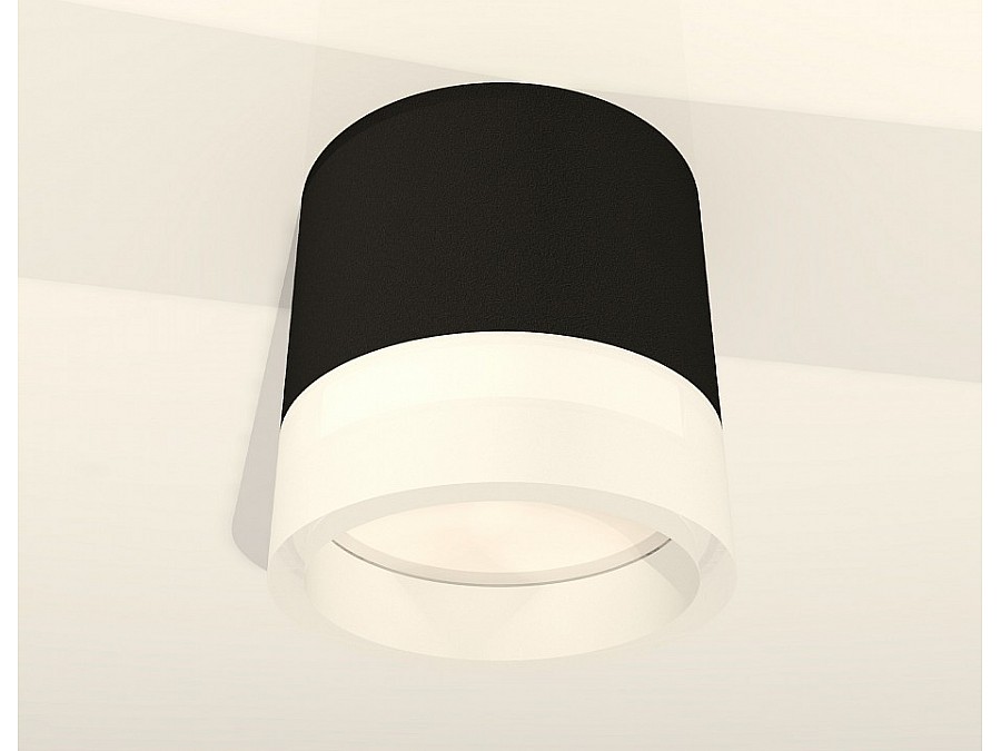 Накладной светильник Ambrella Light XS XS8111001
