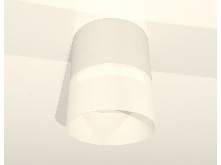 Накладной светильник Ambrella Light XS XS8110002