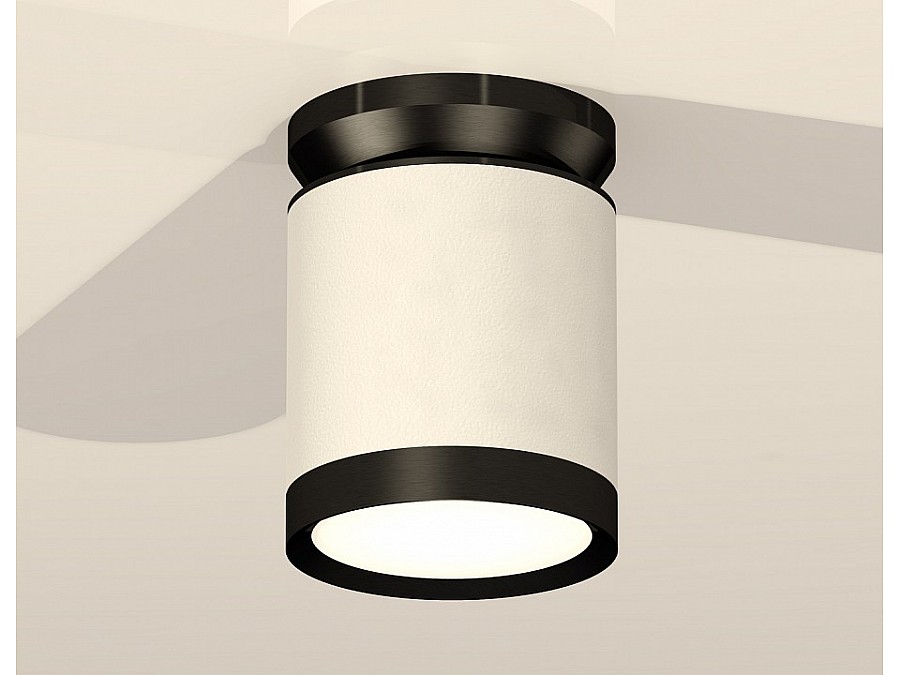 Накладной светильник Ambrella Light XS XS8141020