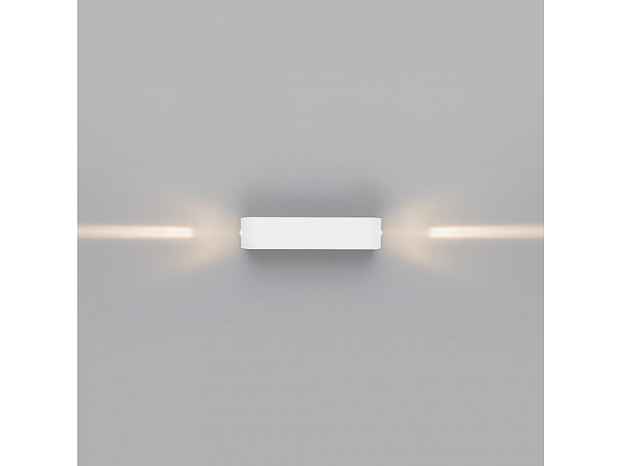 Накладной светильник Elektrostandard Blaze 35136/W белый